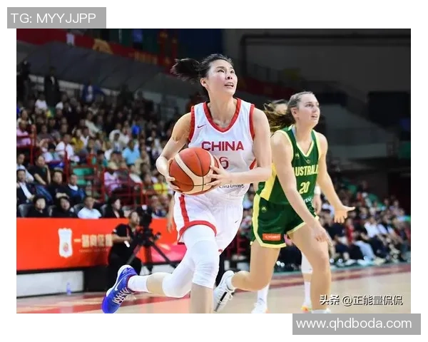 2019年中国女篮对阵加美明星队精彩比赛视频回顾与分析