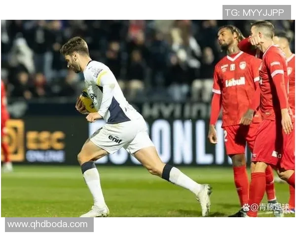 富勒姆与伊普斯维奇激战正酣最终比赛结果揭晓